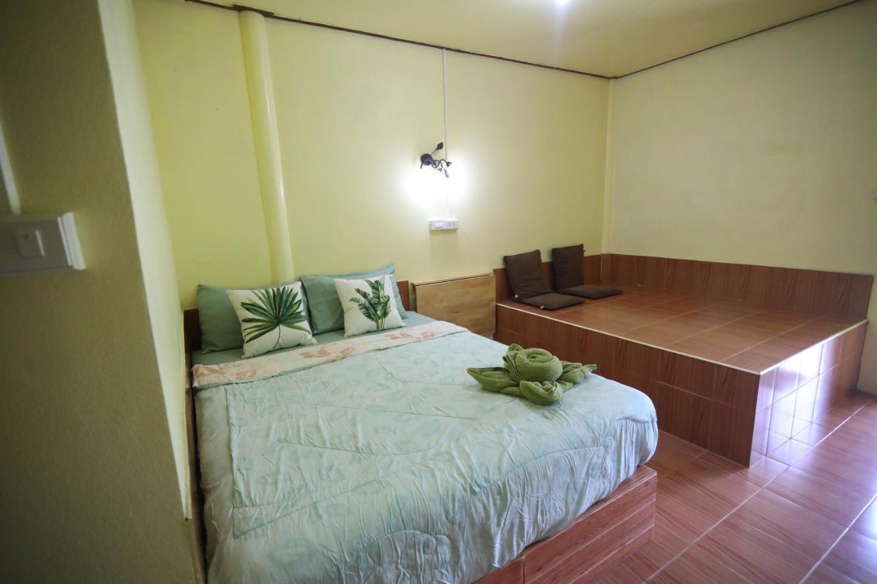Mata Guesthouse Ko Kut Exterior photo